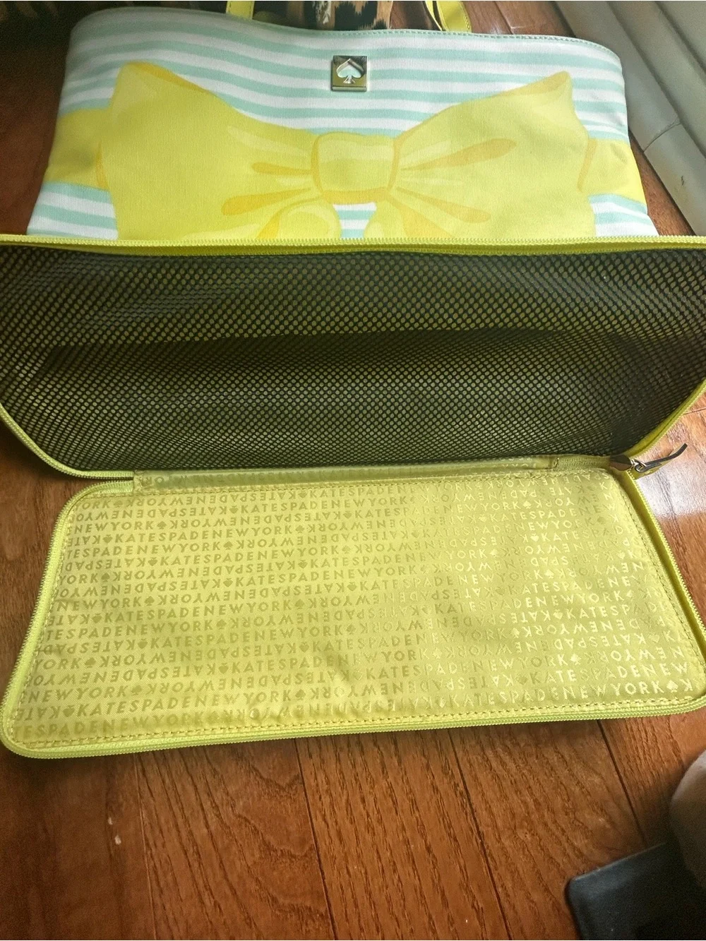 Kate Spade New York Sonora Poplar Court beach tote